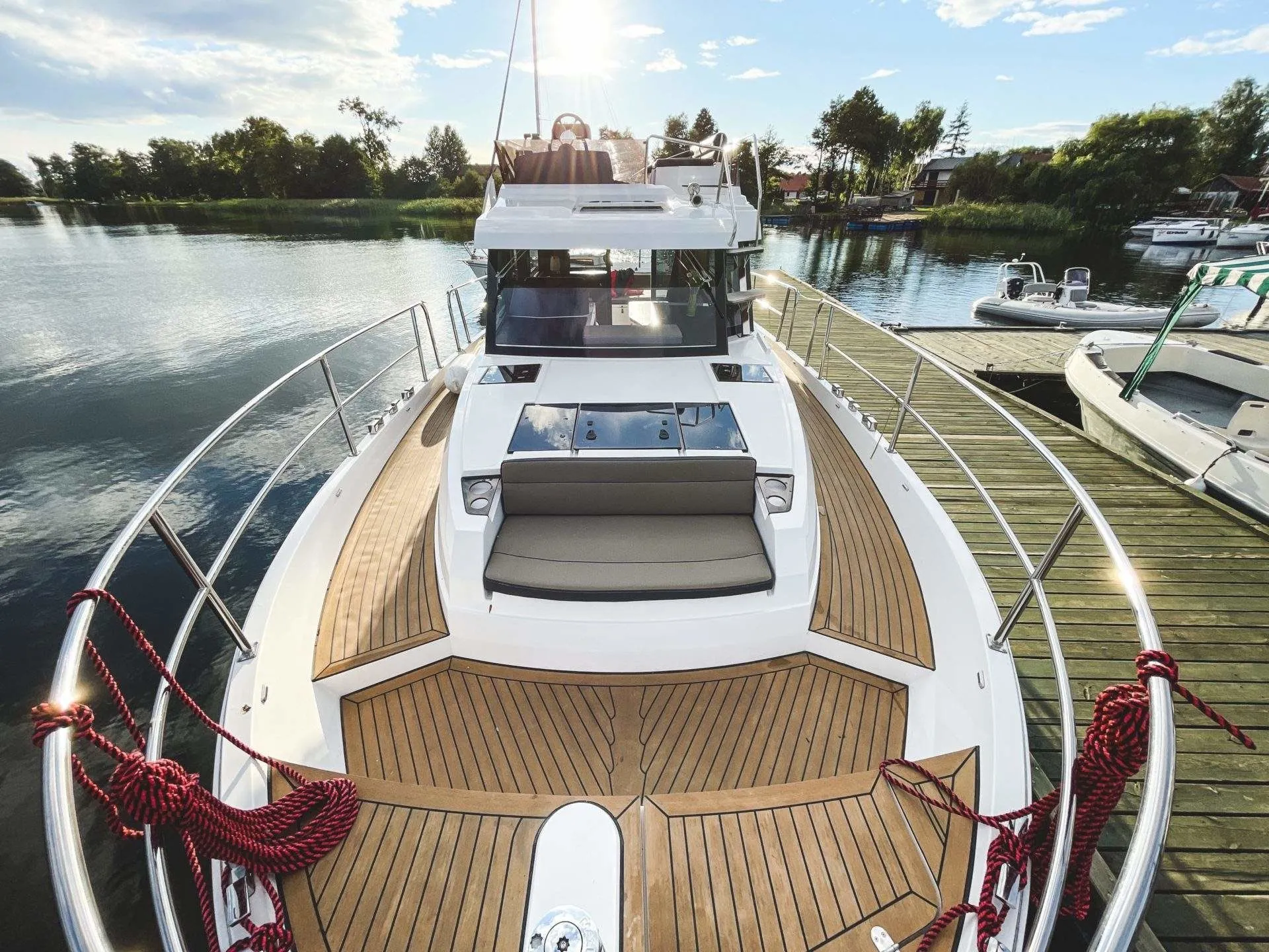 Charter a 12.26m House Boat in Węgorzewo