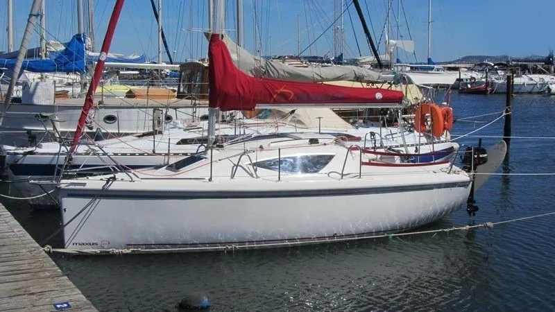 Explore Marseillan on a 6.25m Rental Boat