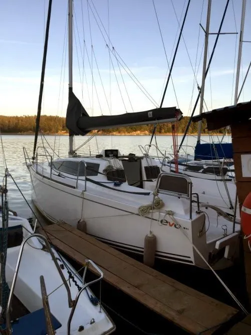 Evo Charter Boat