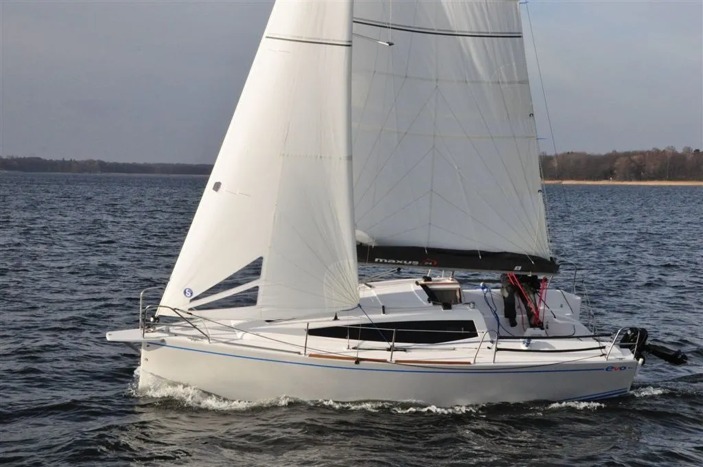 Charter a 8.2m Northman Maxus Evo 24 Sailing Yacht in Wilkasy