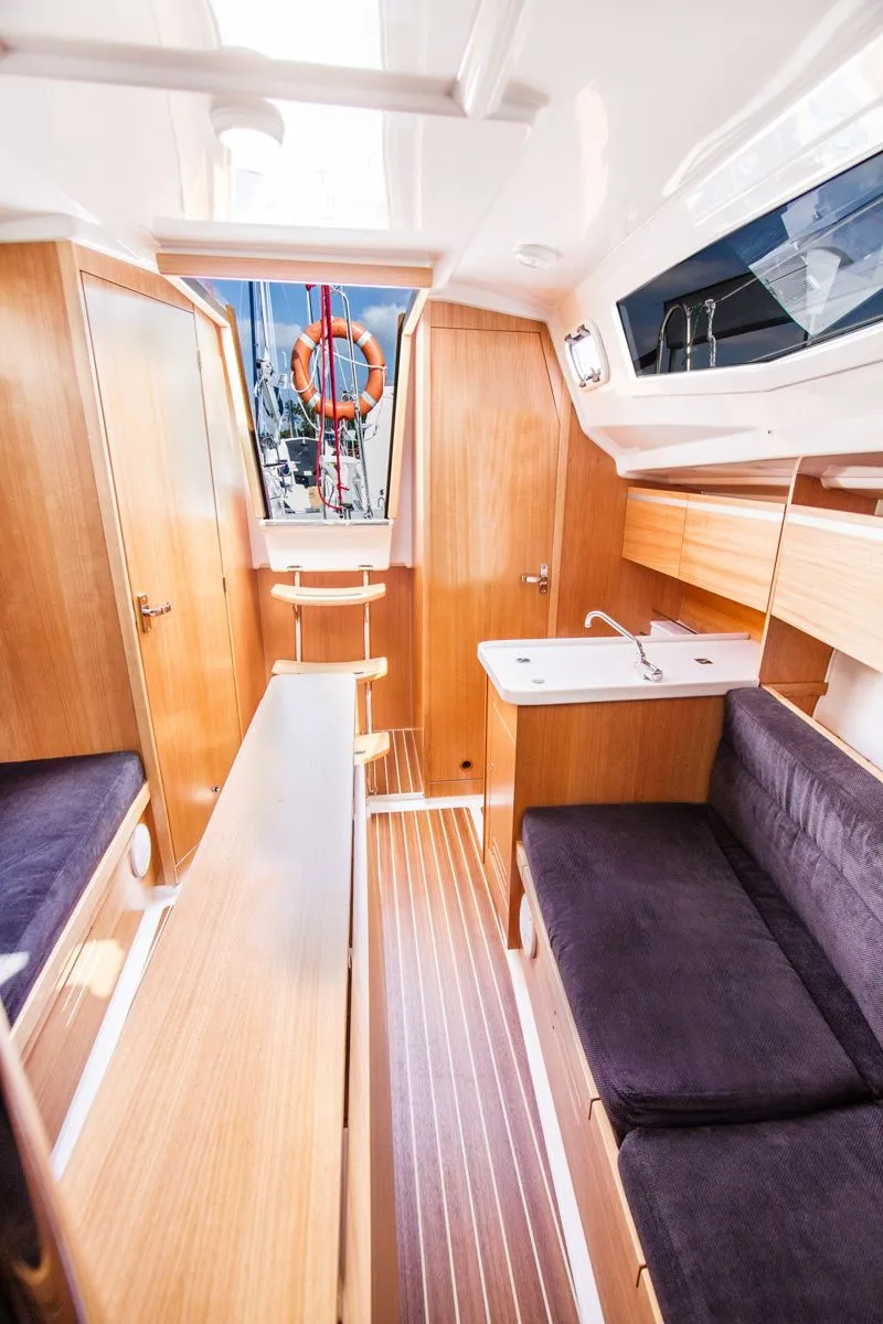 Bravo 2 Charter Boat