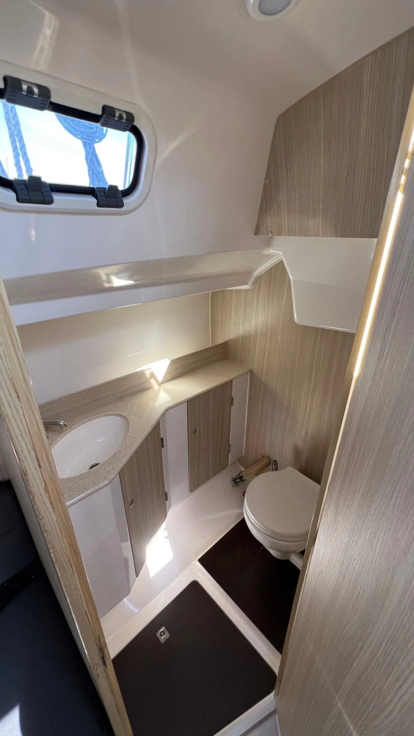 Чартер Zephyr - 5