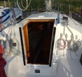 Charter a 9.44m 2 Cabin Sailing Yacht in Elblag
