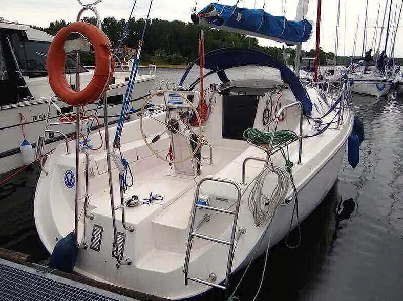 No Name Charter Boat - 5