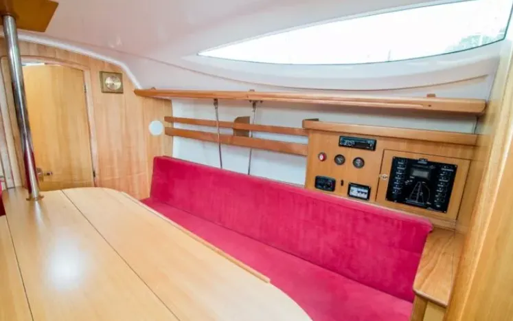 No Name Charter Boat