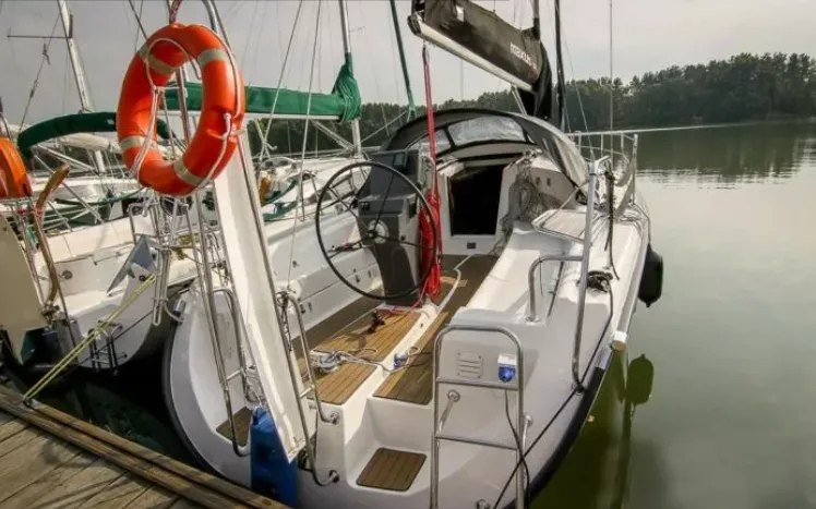 No Name Charter Boat