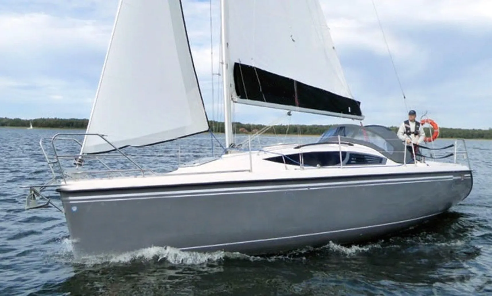 Explore Wilkasy on a 10.45m Rental Boat
