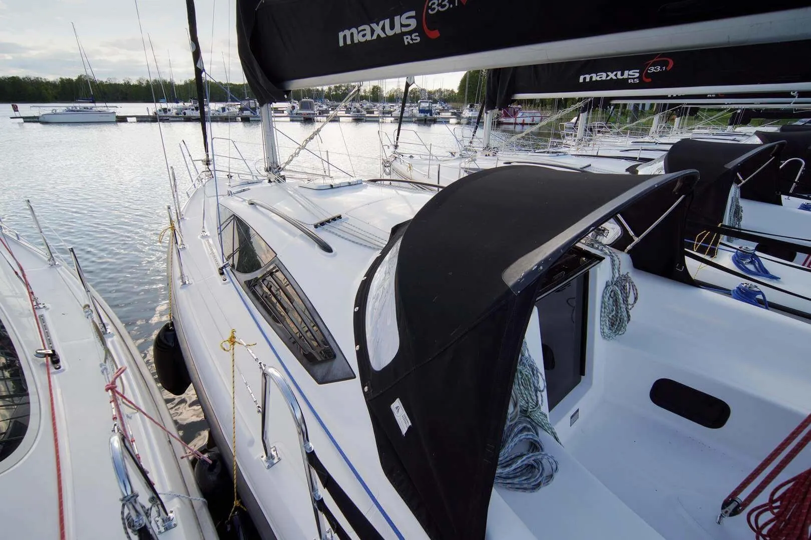 Niedzwiedzi Rog Charter Boat