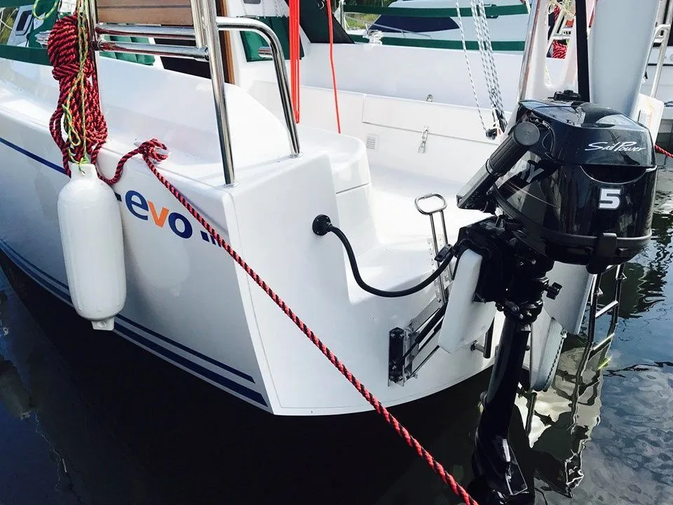 No Name Charter Boat - 3