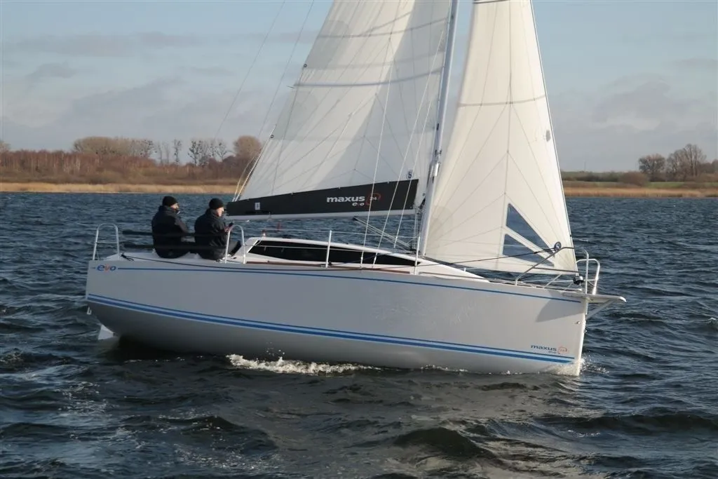 Rent a 8.2m Northman Maxus Evo 24 in Wilkasy