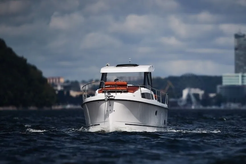 Węgorzewo Kiralık 2 Kabinli 8.7m Ev Tekne