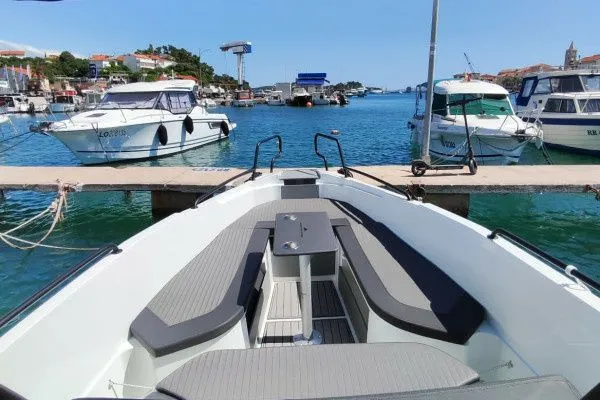 No Name Charter Boat