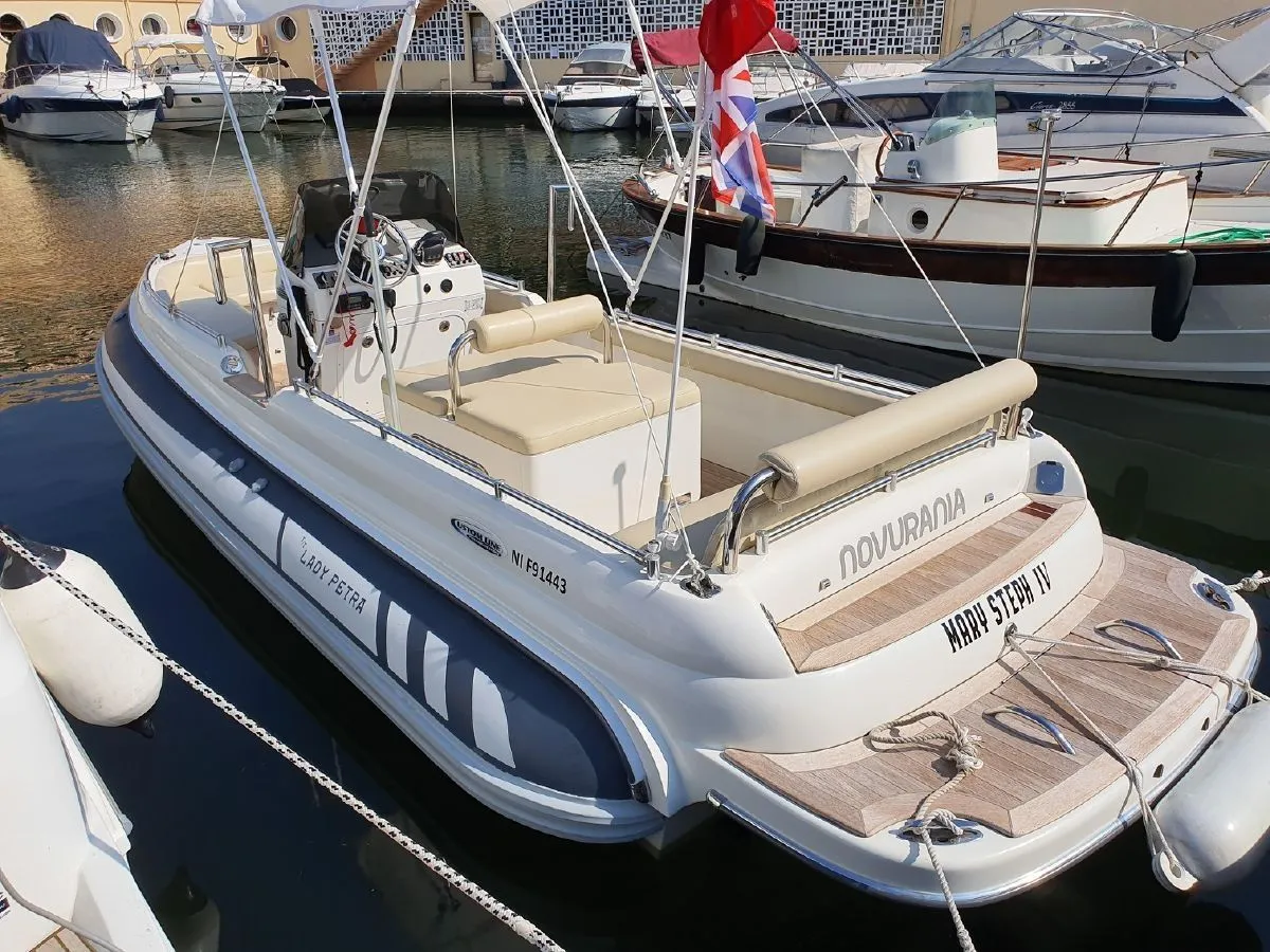 Explore Estepona on a 6.5m Rental Novurania 650