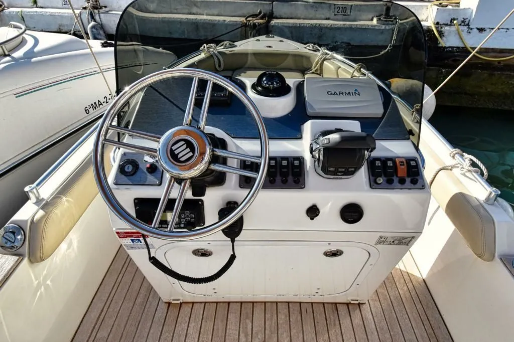Avatar Charter Boat
