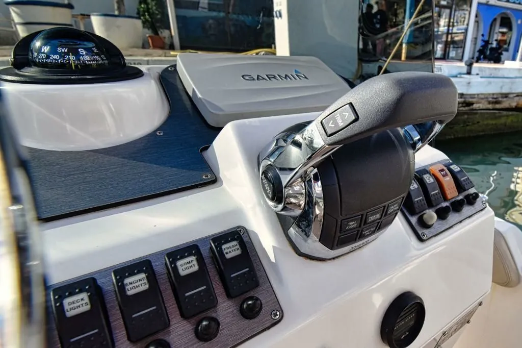Avatar Charter Boat