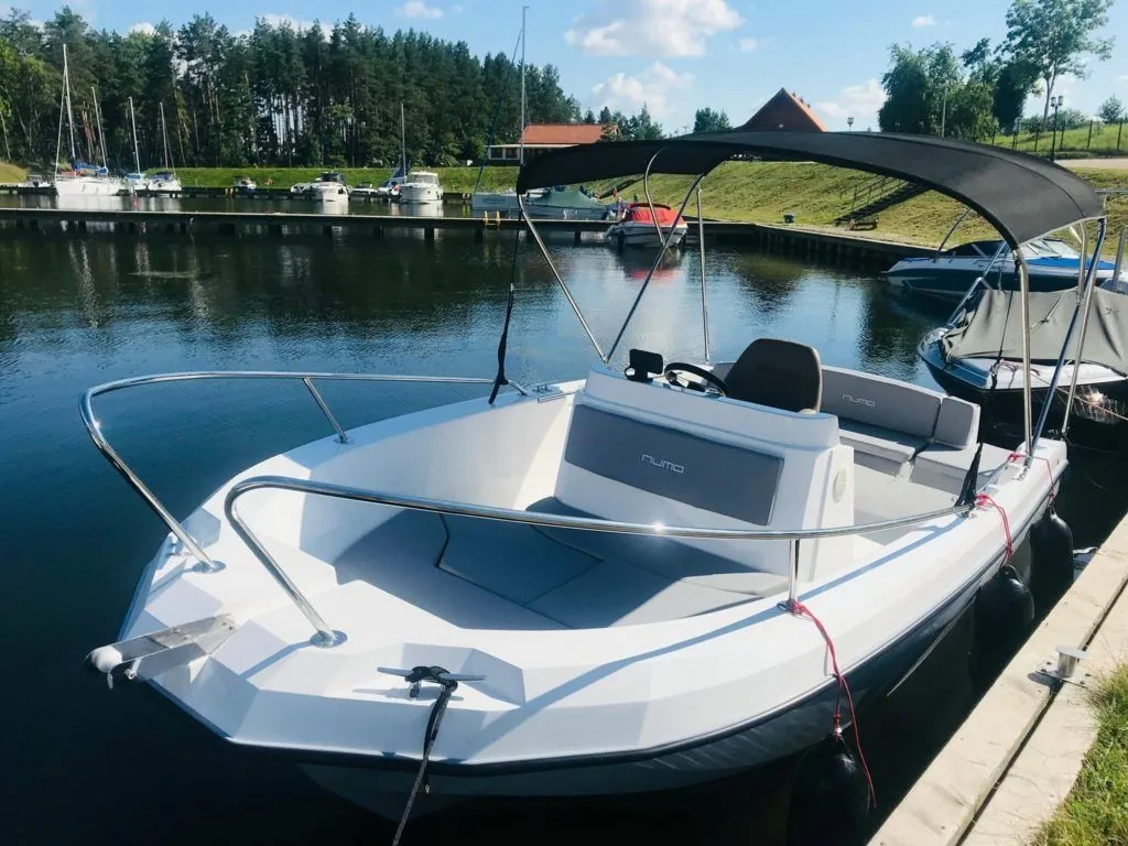 Lilus Charter Boat