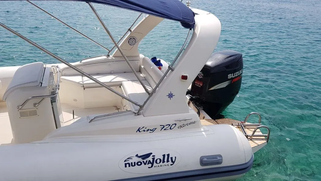 Charter a 7.2m Nuova Jolly 720 in Mali Losinj