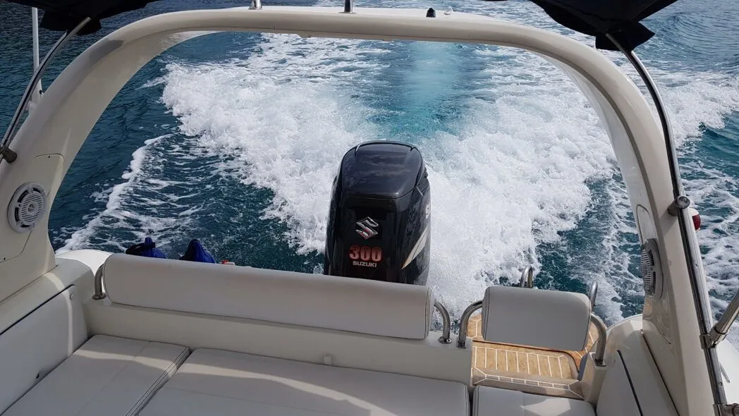 Charter a 7.2m Nuova Jolly 720 in Mali Losinj