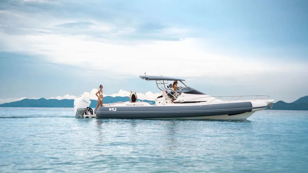 11.04m Corralejo Nuova Jolly Prince 38 Motor Boat Hire