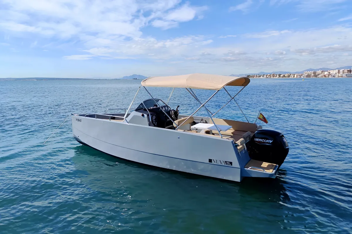 Alicante Kiralık Nuva Yachts 6 5.99m Motorlu Tekne