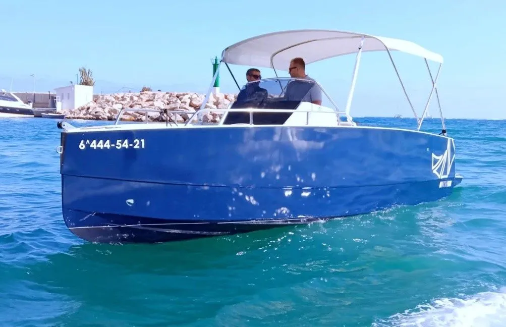 Alicante 5.99m Kiralık Nuva Yachts 6 Motorlu Tekne