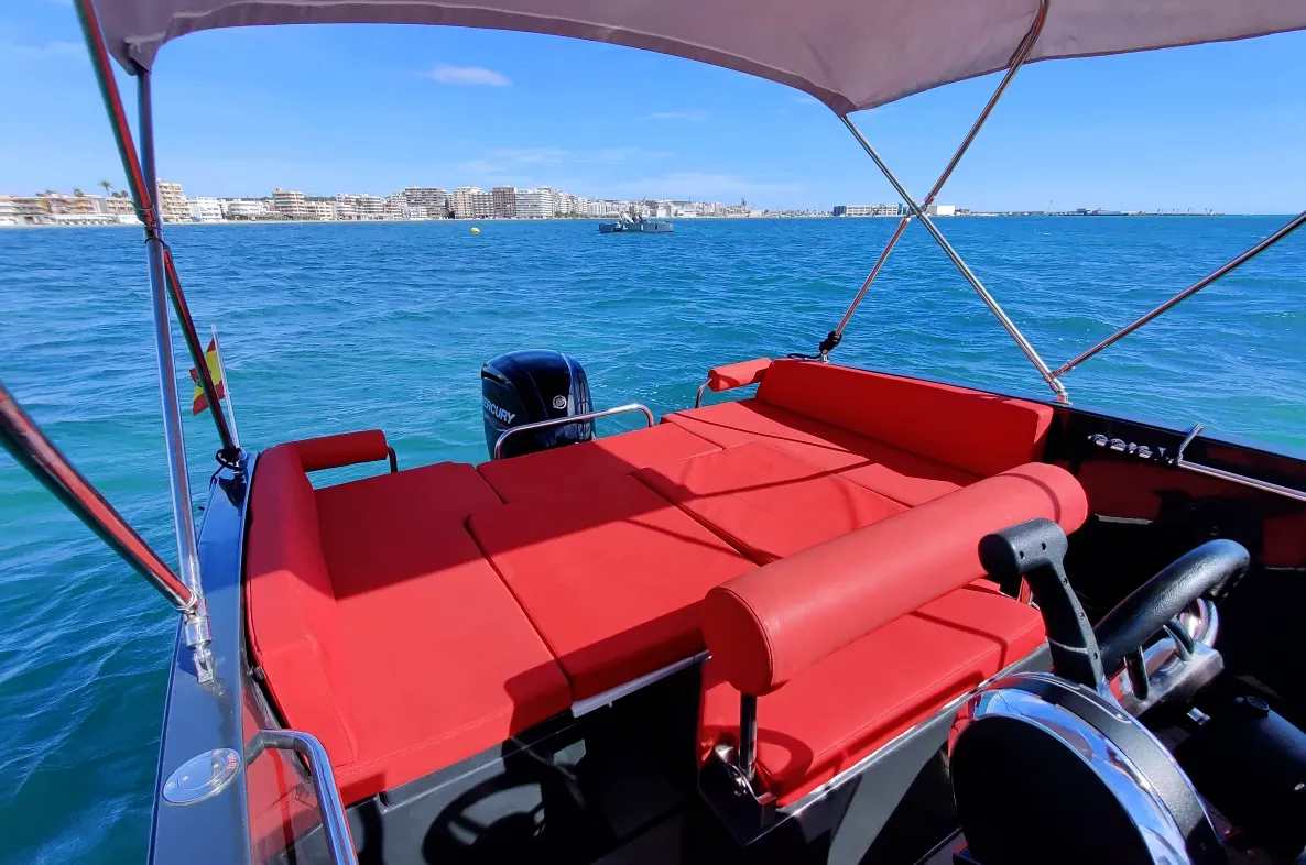 Charter a 6.6m Boat in Santa Pola