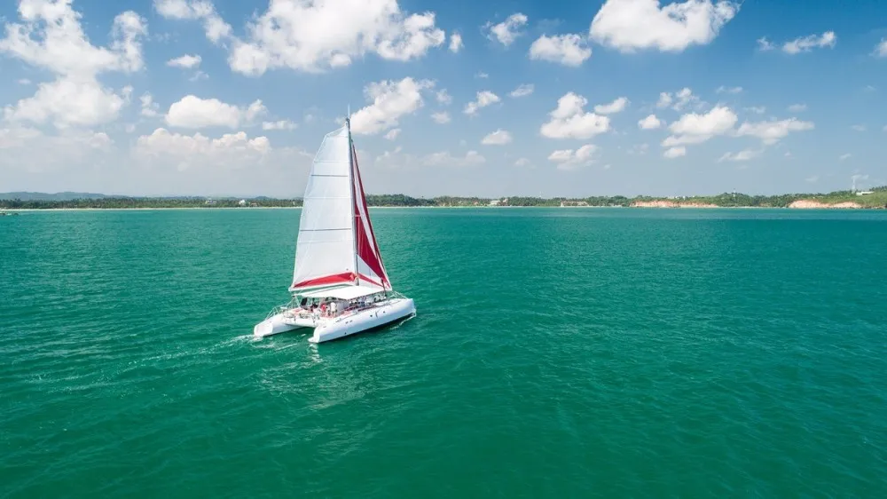 15.5m Papeete Catamaran Hire
