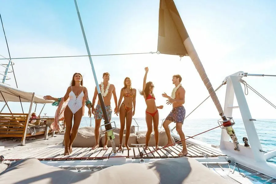 Rent a 22m Ocean Voyager 73 Catamaran in Pa Klok