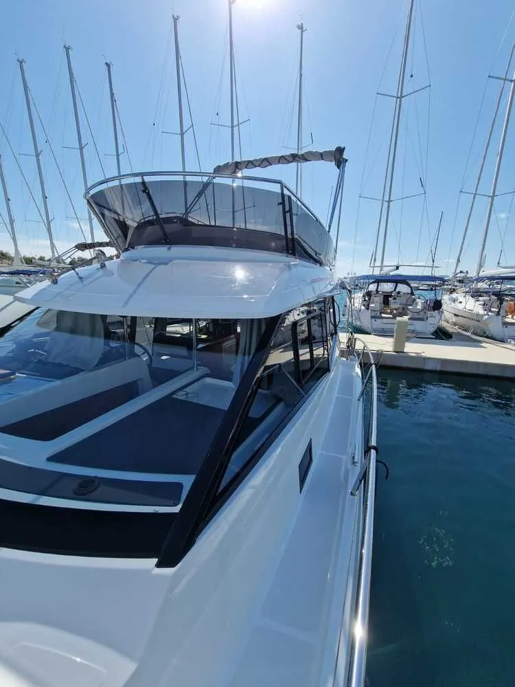 Чартер Odyssey 11 - 5