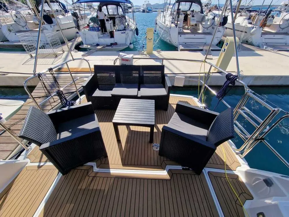 Odyssey 11 Charter Boat