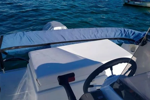 Divina Charter Boat