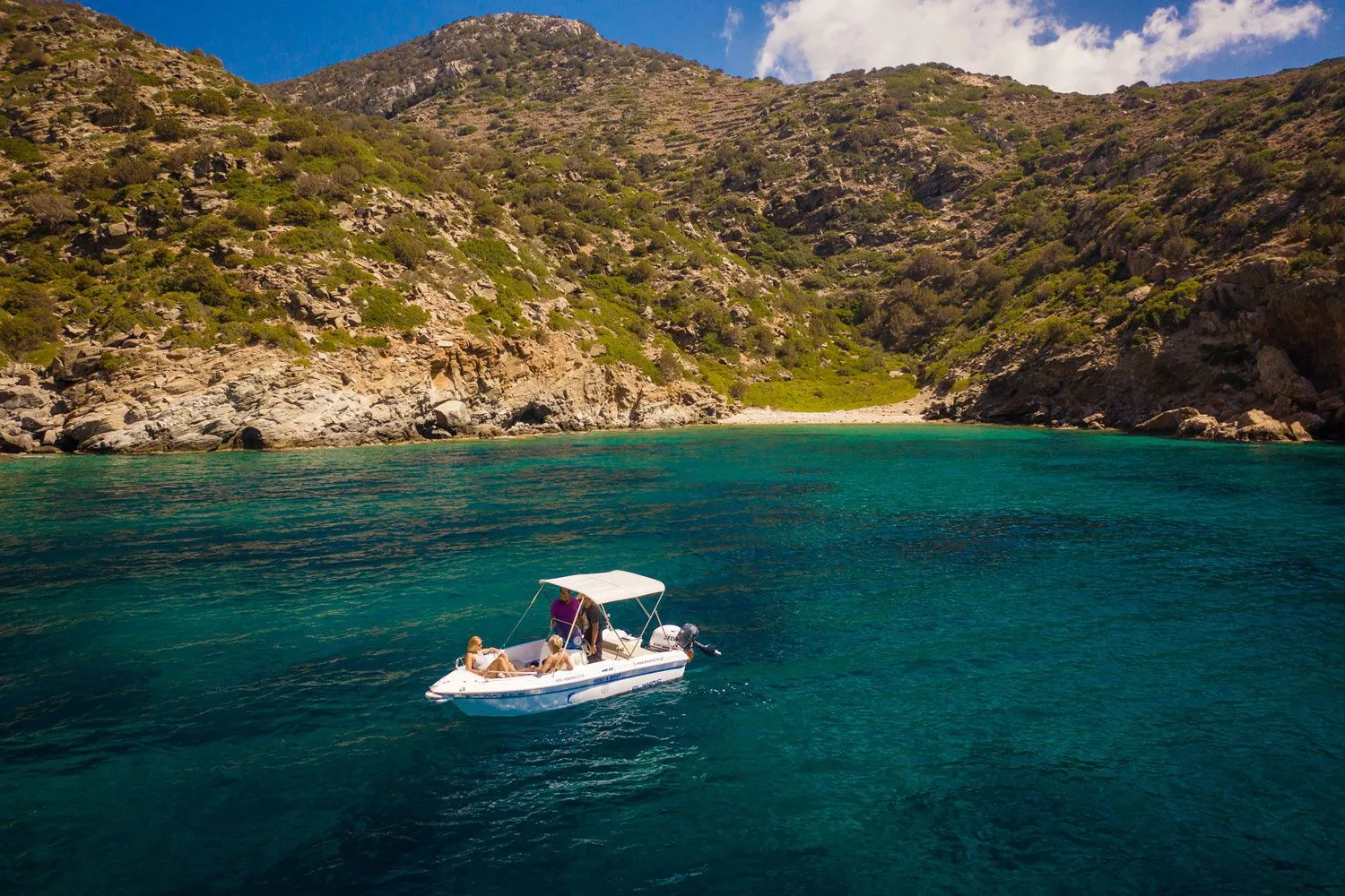 5m Sifnos Motor Boat Hire