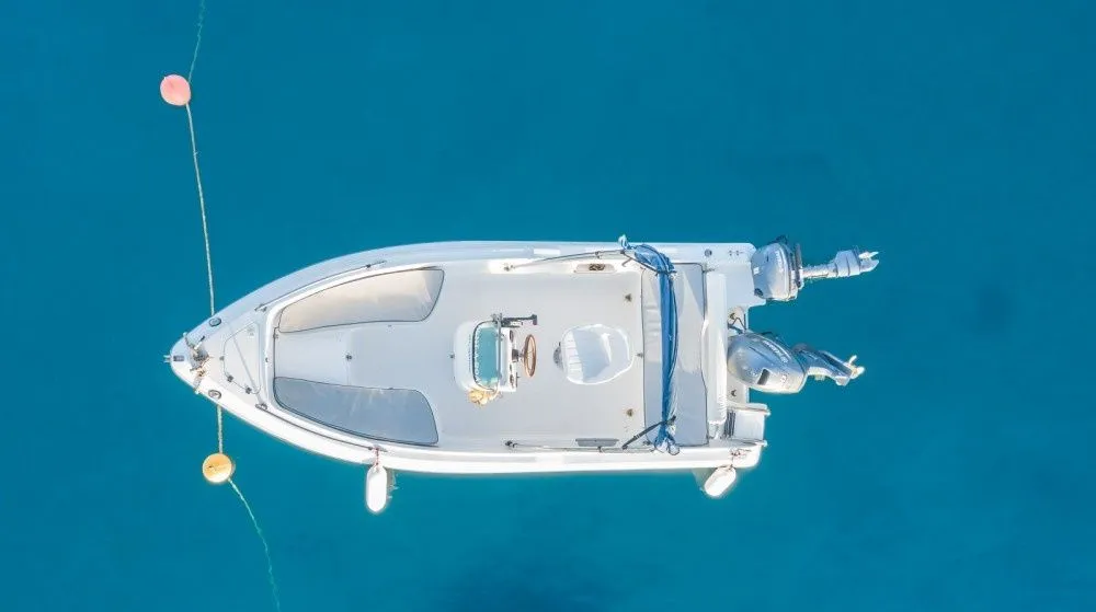 Liva-Kyra Charter Boat