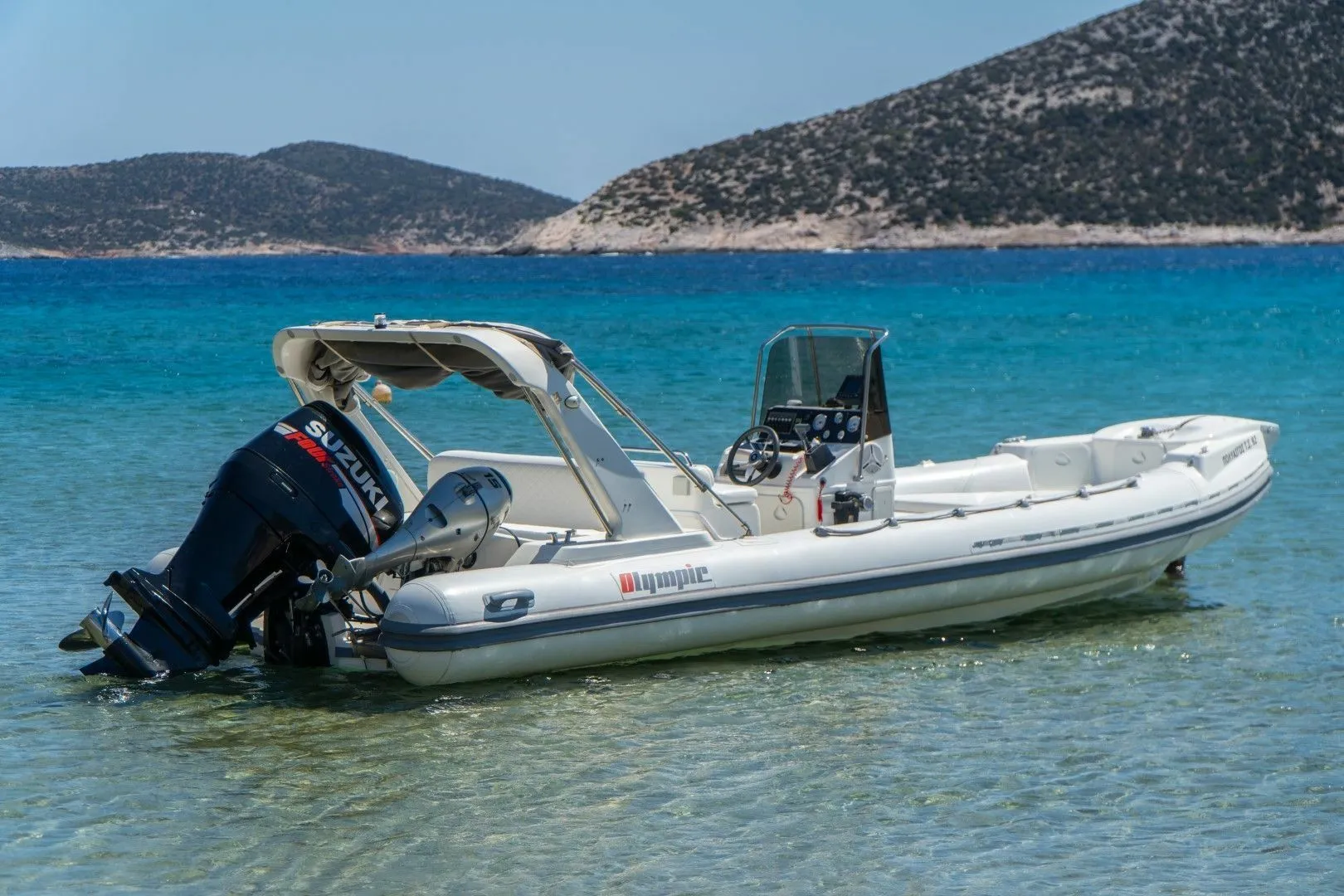 Charter a 7.2m Olympic 7.2 in Sifnos