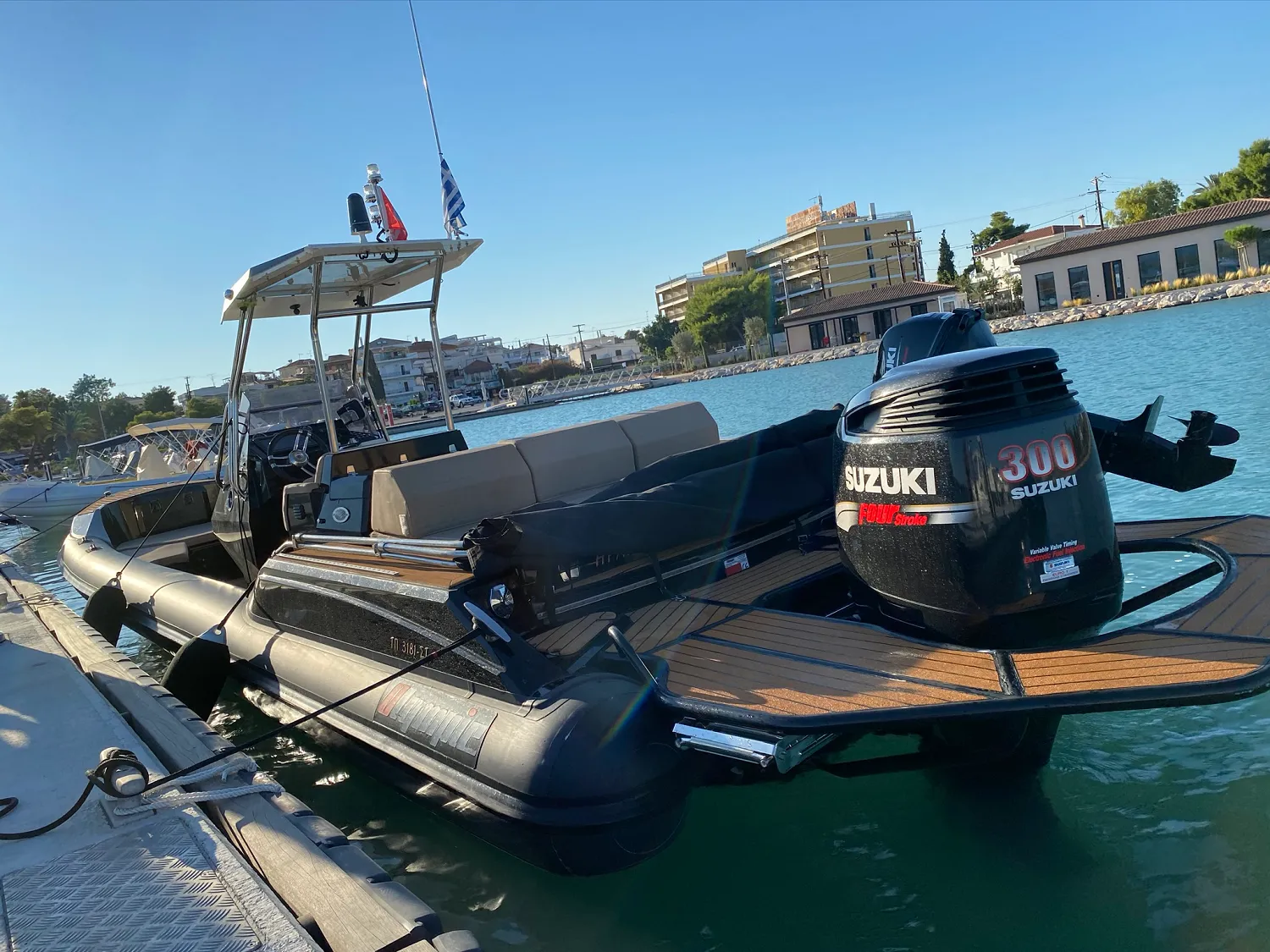 8.4m Glyfáda Motor Boat Hire