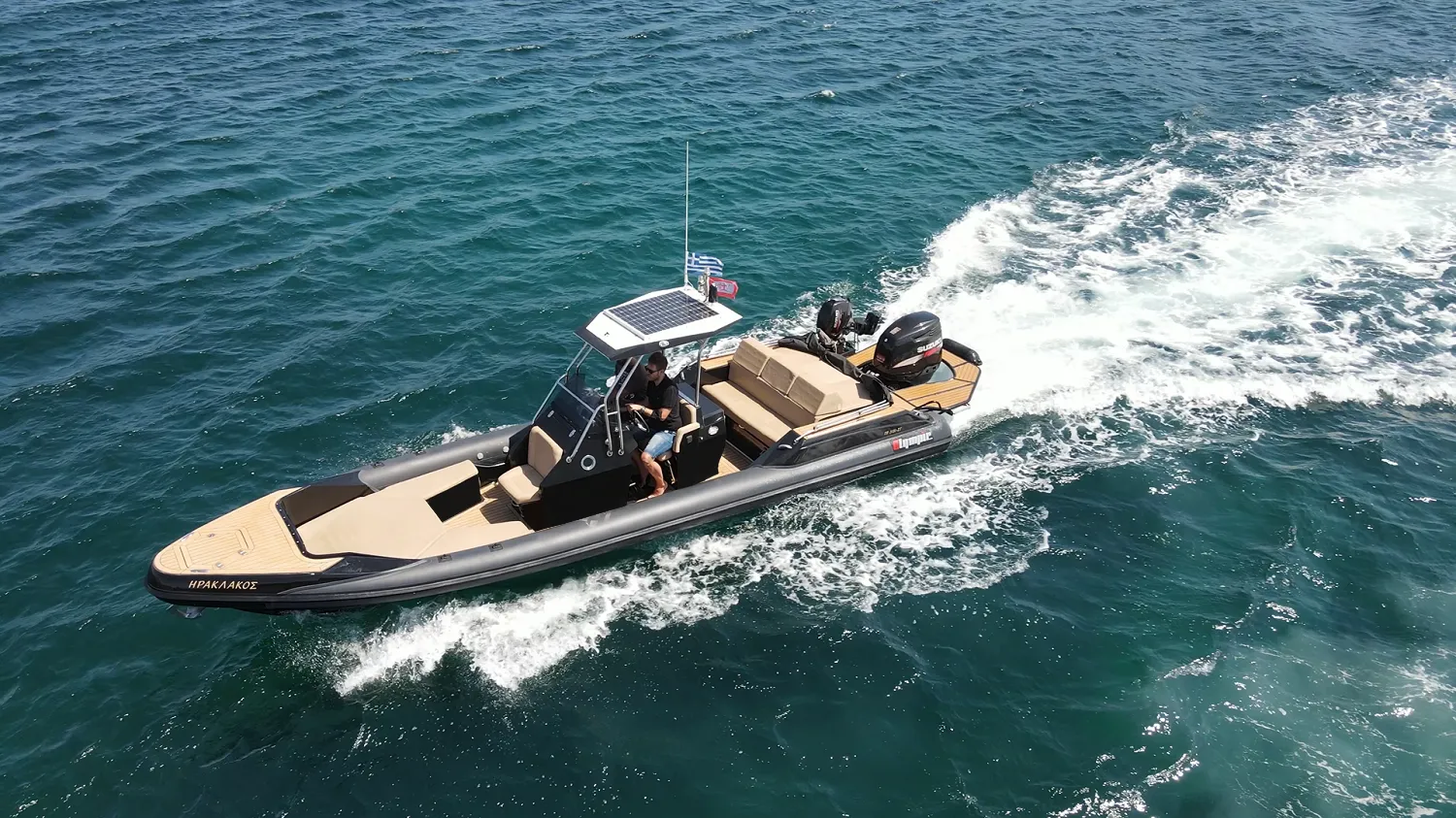 Iraklakos Charter Boat