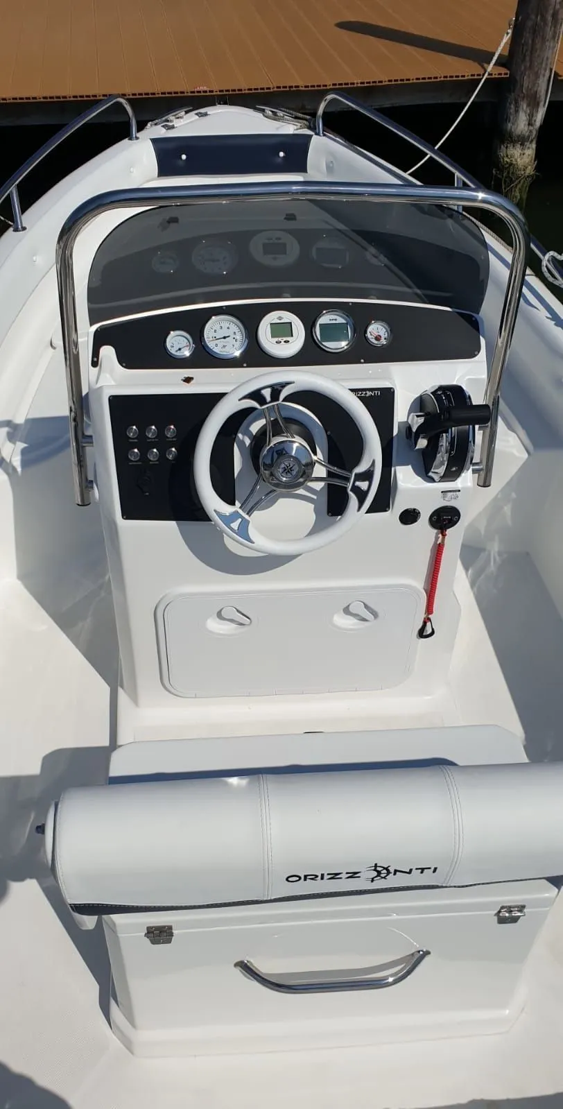 Chios 01 Charter Boat