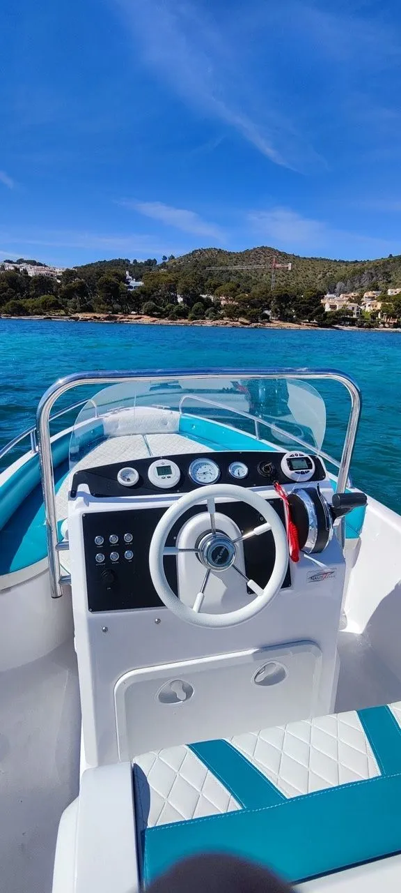 Chios 3 Charter Boat