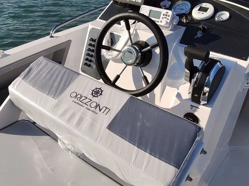 Charter a 5.99m Motor Boat Orizzonti Andromeda in Altea