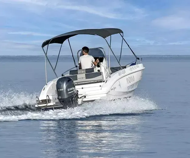 No Name Charter Boat
