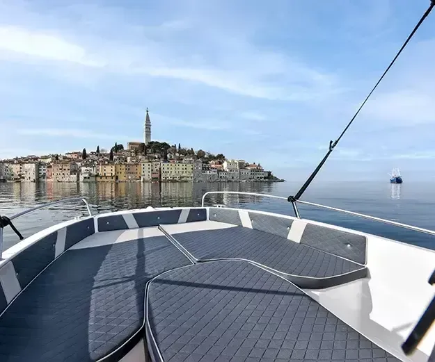 6.3m Rovinj Motor Boat Hire