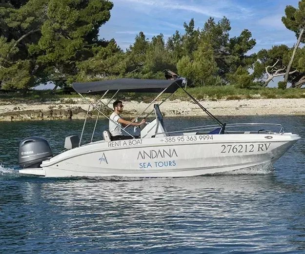 6.3m Rovinj Motor Boat Hire