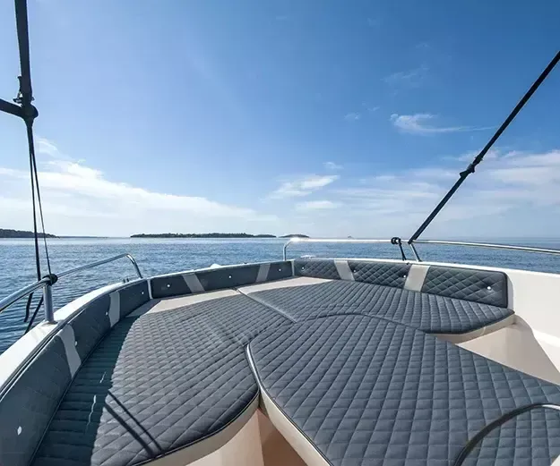 No Name Charter Boat