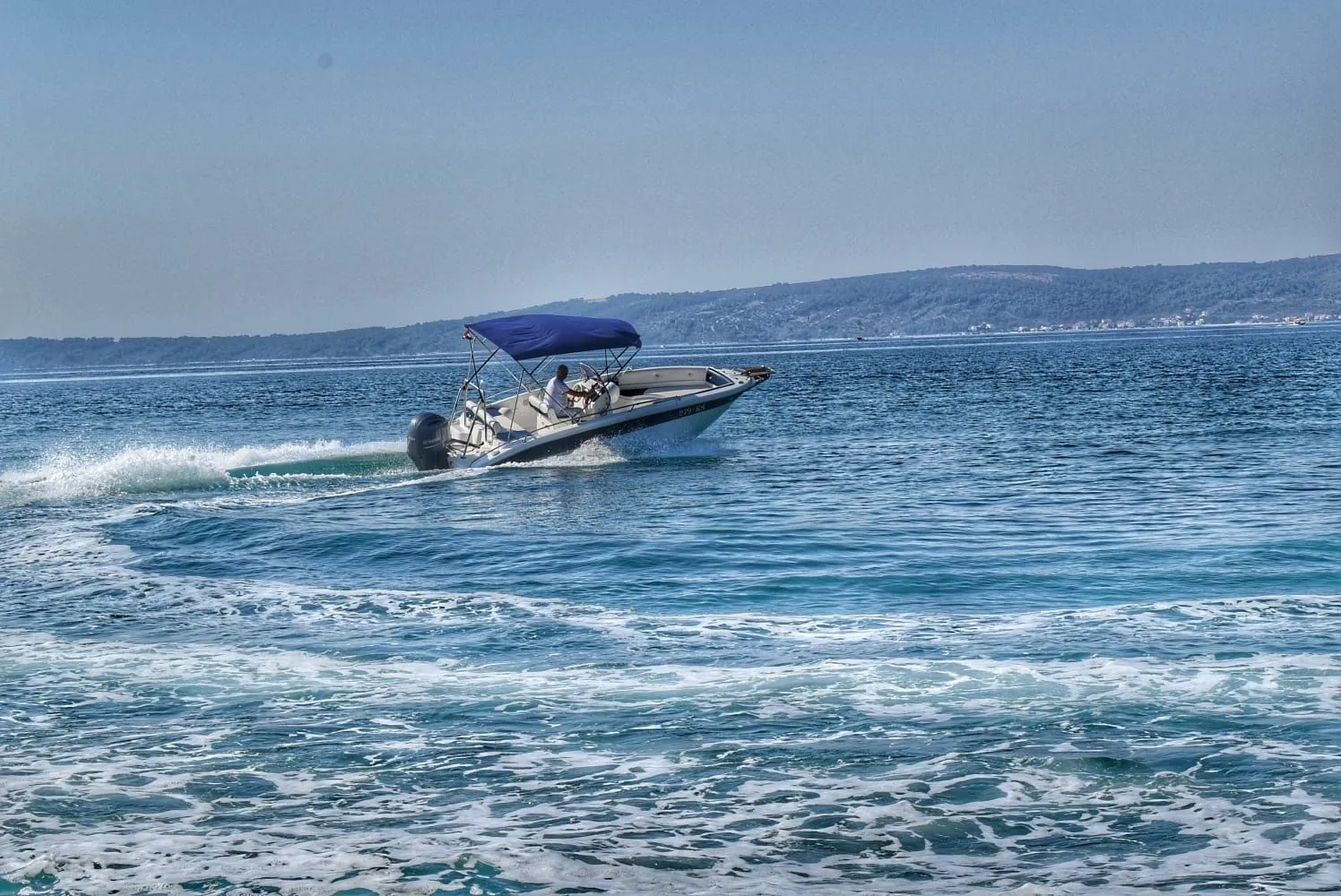 6.2m Kastela Motor Boat Orizzonti Calipso 620 Hire
