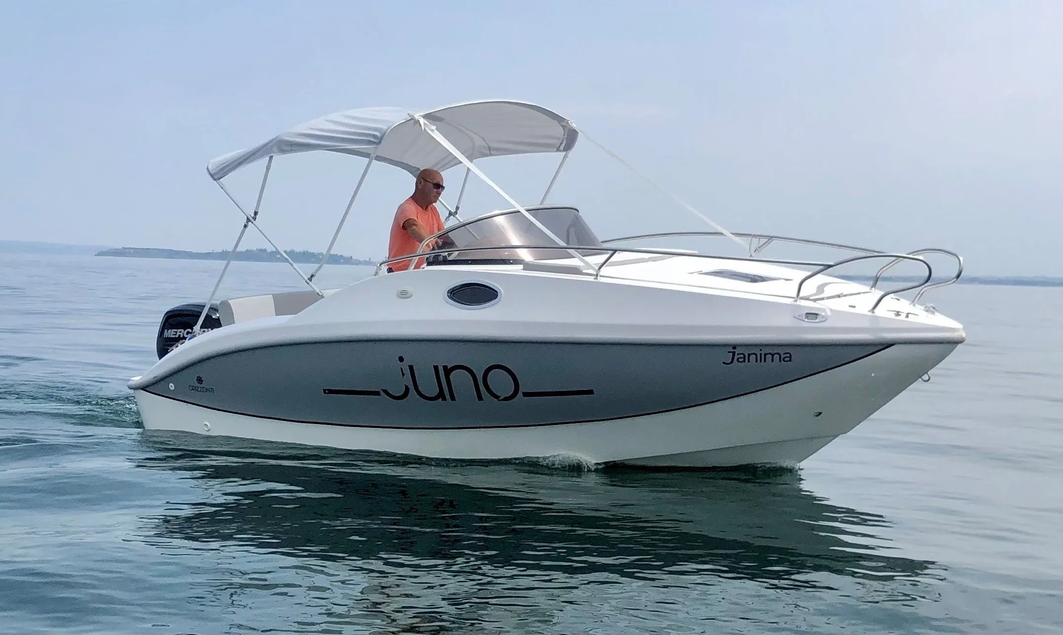 Explore Moniga on a 5.9m Rental Motor Boat Orizzonti Juno 590