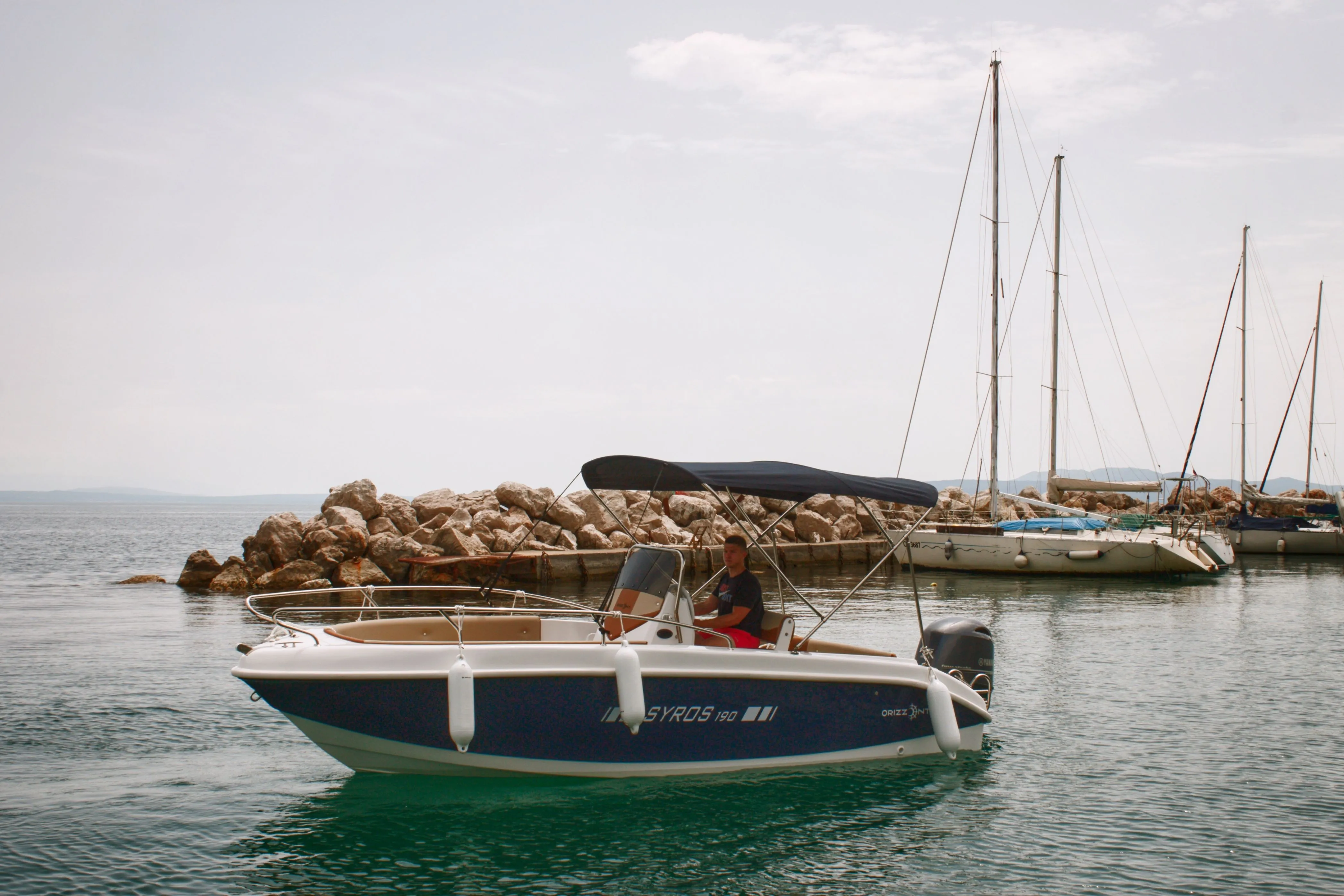Rent a 5.55m Motor Boat Orizzonti Syros 190 in Opatija