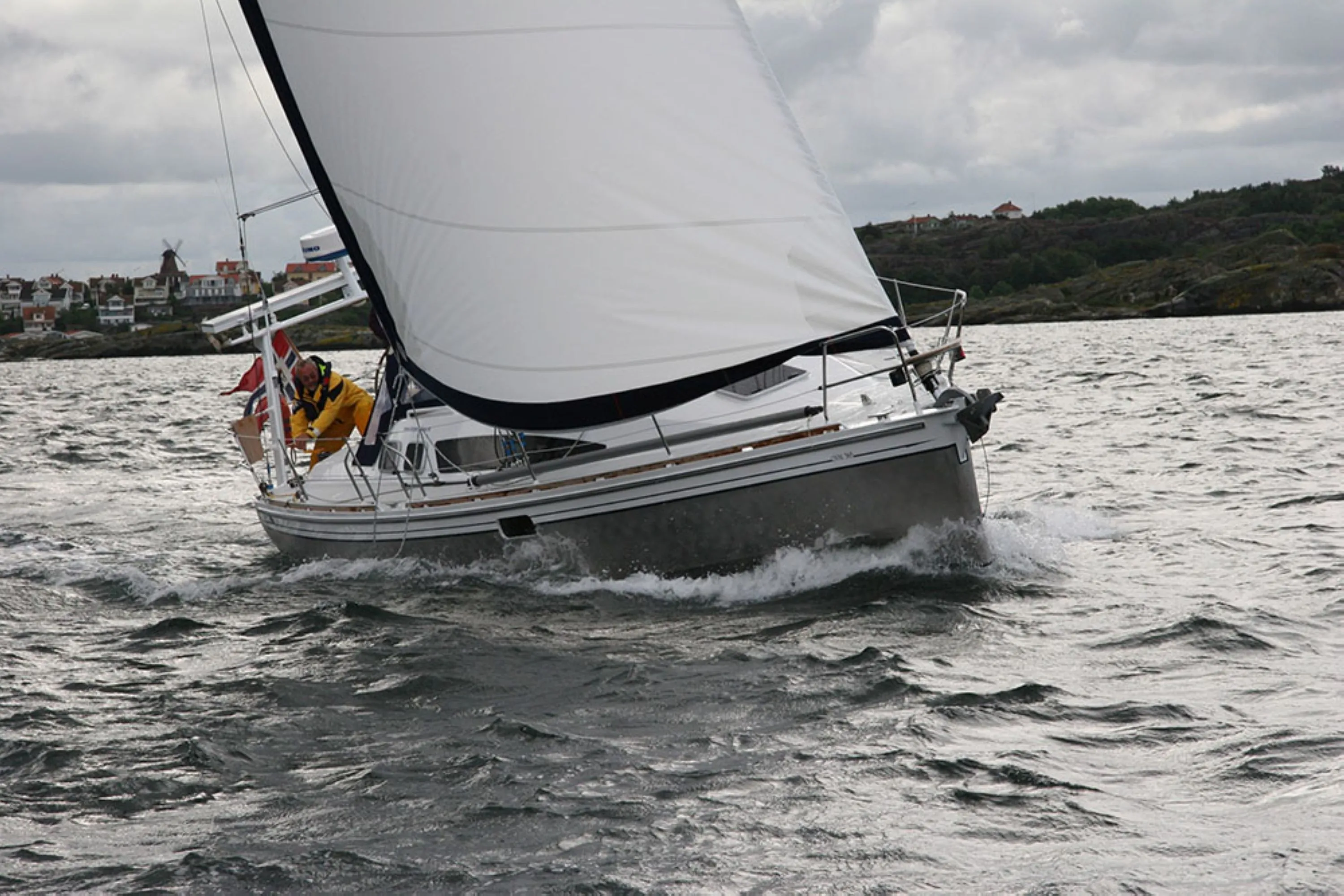 Boot - Charter a 11.94m Sailing Yacht in La Trinite-sur-Mer