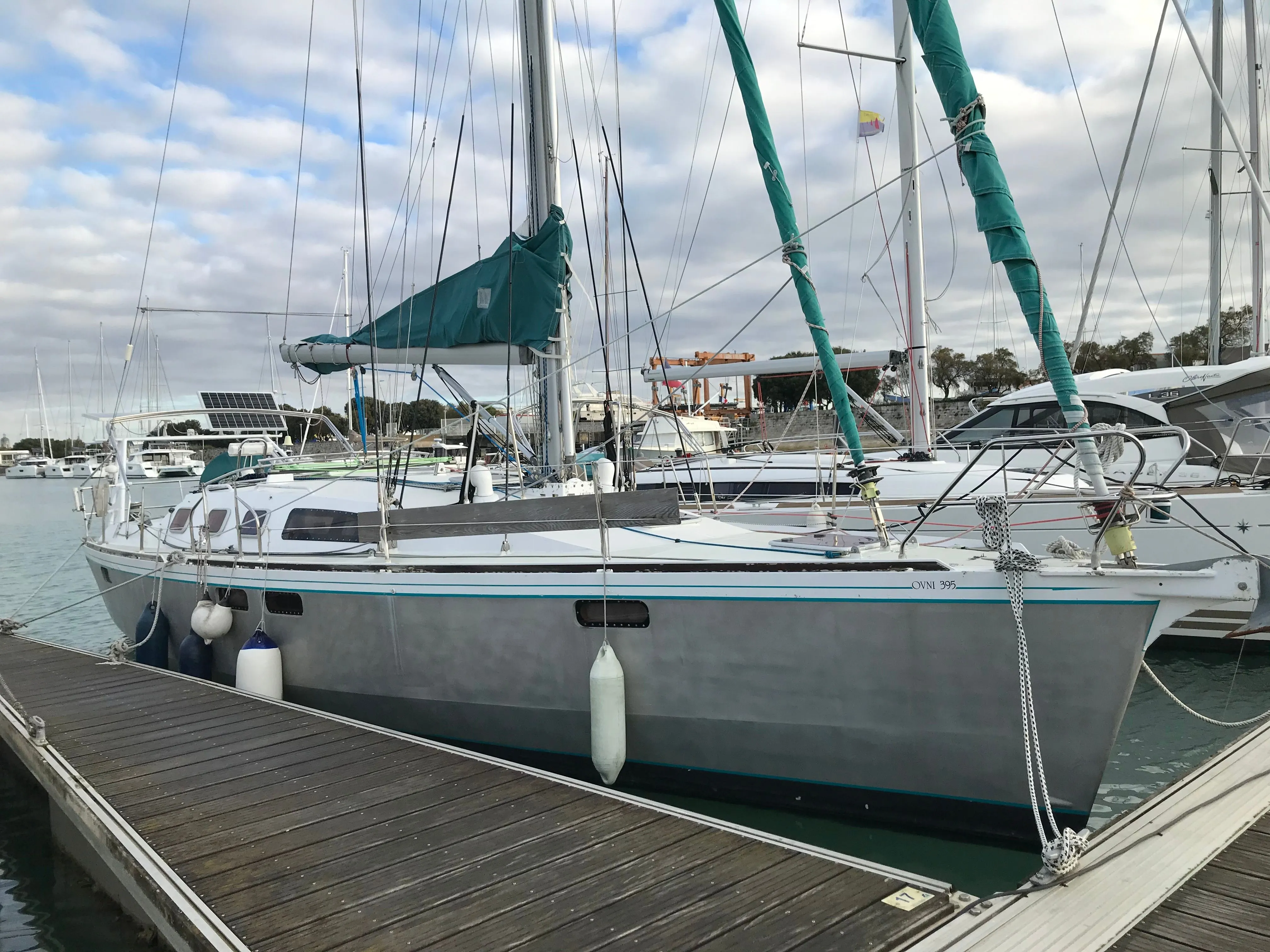 12.68m La Rochelle Ovni 395 Hire