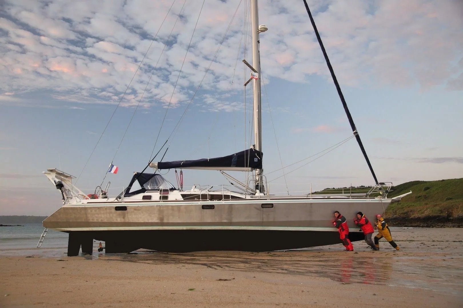 Boot - Charter a 14.95m Sailing Yacht in Saint Malo