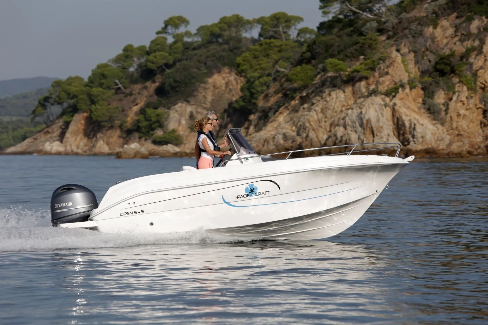 Rent a 5.45m Motor Boat in Antibes